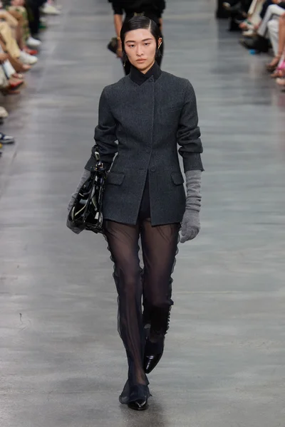 Look 35